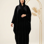 عباءة خليجية مخملية بقصة واسعة - صورة 1